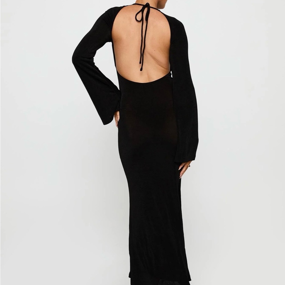 Long Sleeve Black Backless Dress